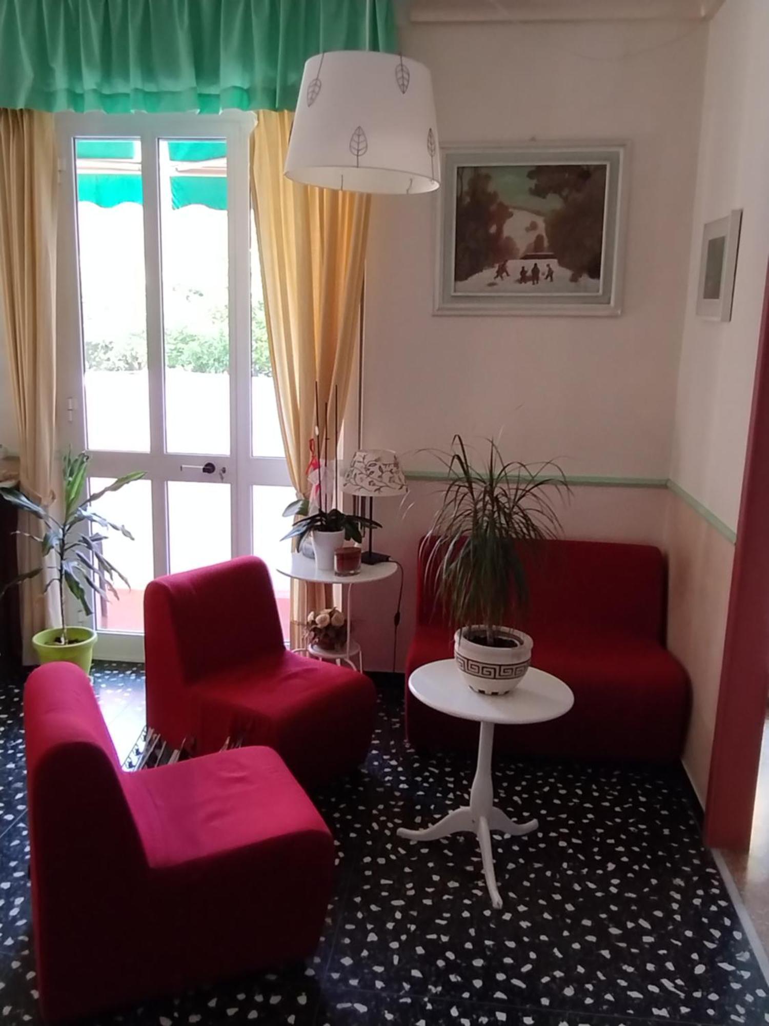 Hotel Della Piazzetta Varazze Zewnętrze zdjęcie