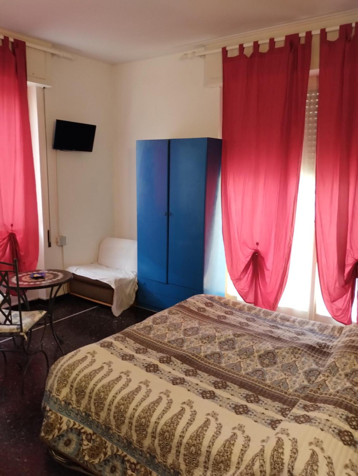 Hotel Della Piazzetta Varazze Zewnętrze zdjęcie