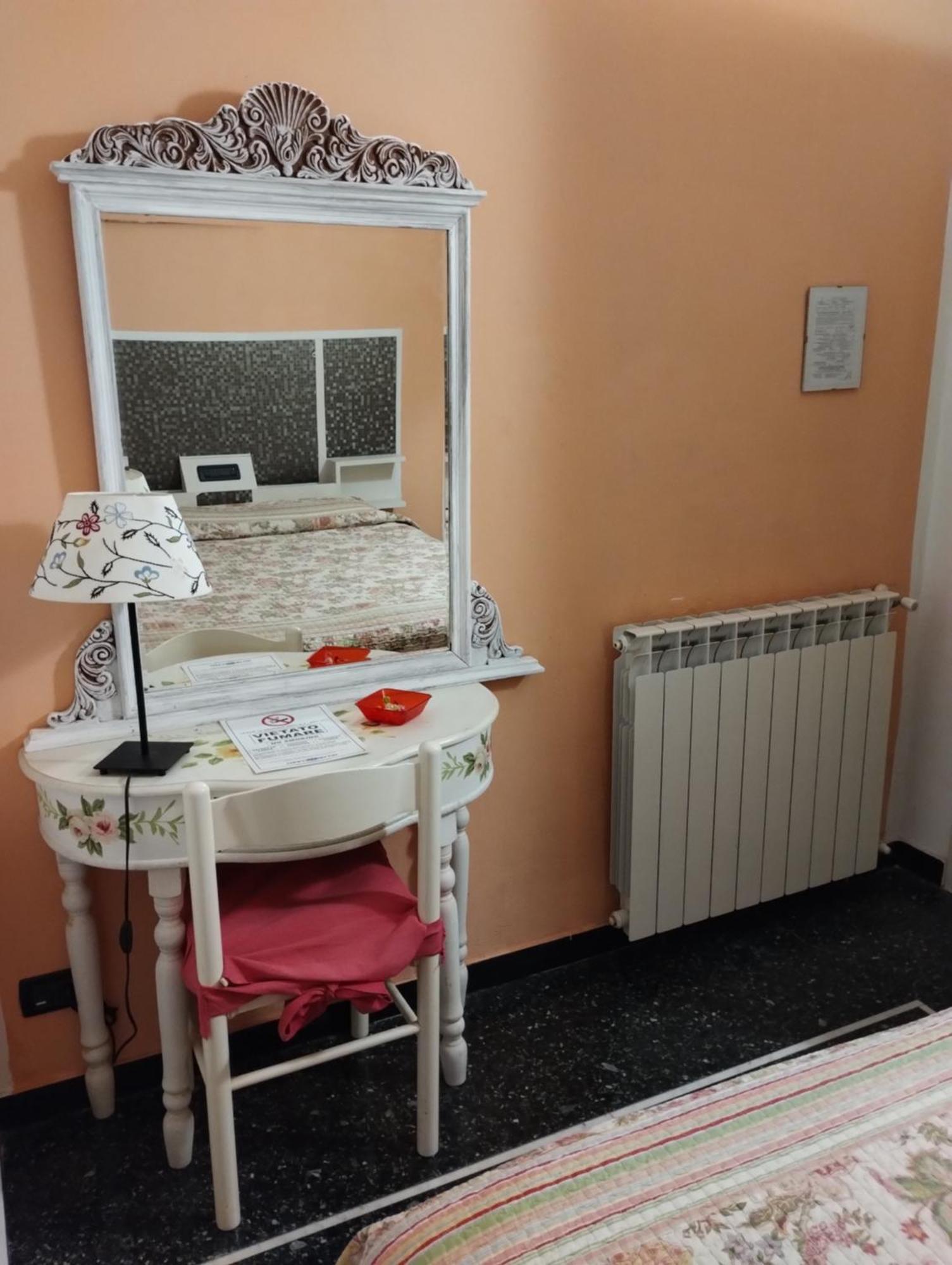 Hotel Della Piazzetta Varazze Zewnętrze zdjęcie